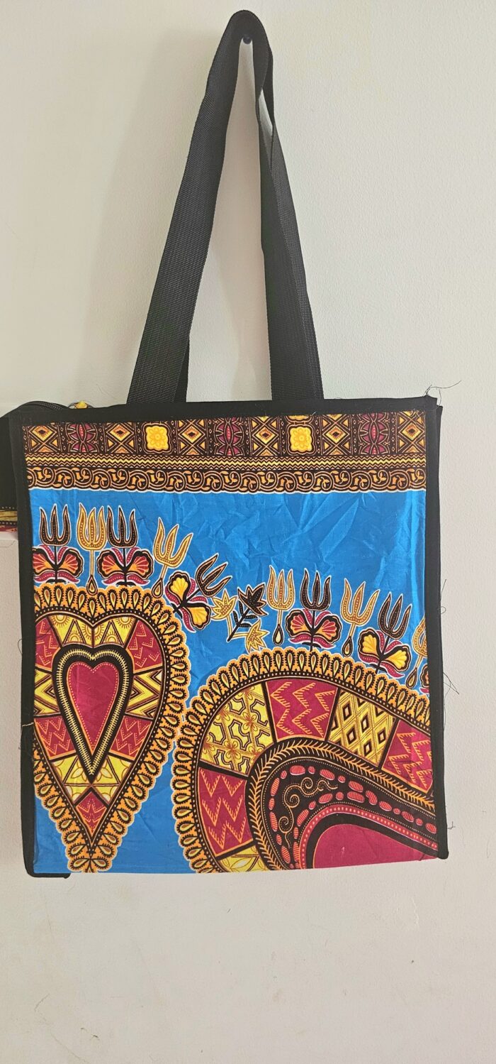 ChicWear Global Travel Bags – Stylish, Strong & Handcrafted